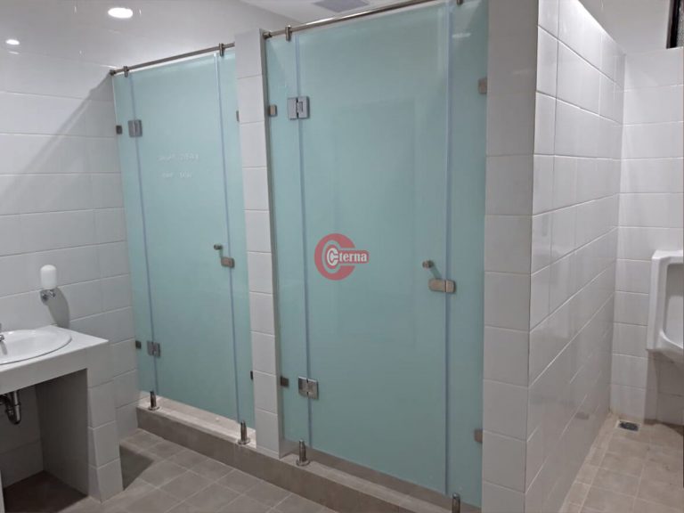 Glass Cubicle Toilet